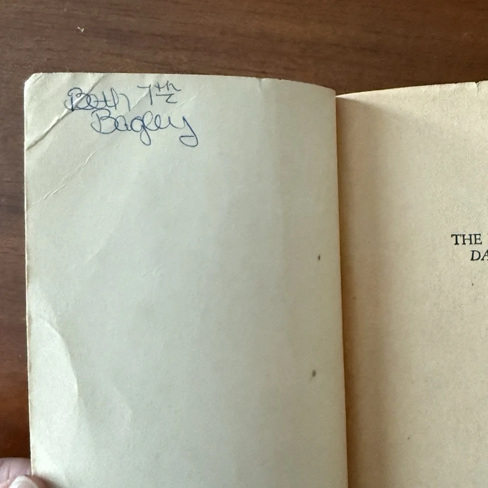 C.S. Lewis Lot of 2 – The Chronicles‎ of Narnia (1971 Collier Paperbacks)